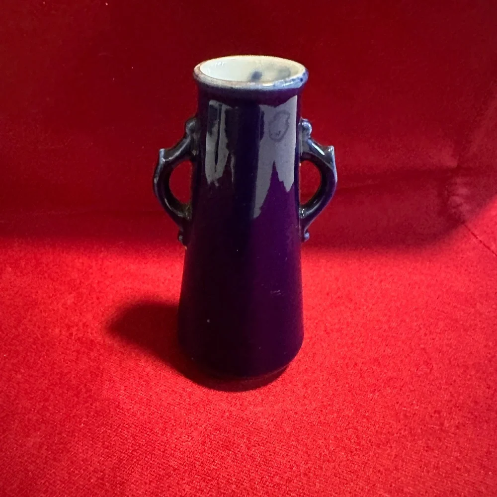 Wheelock German Gettysburg PA Blue and Gold Vintage Decorative Miniature Vases